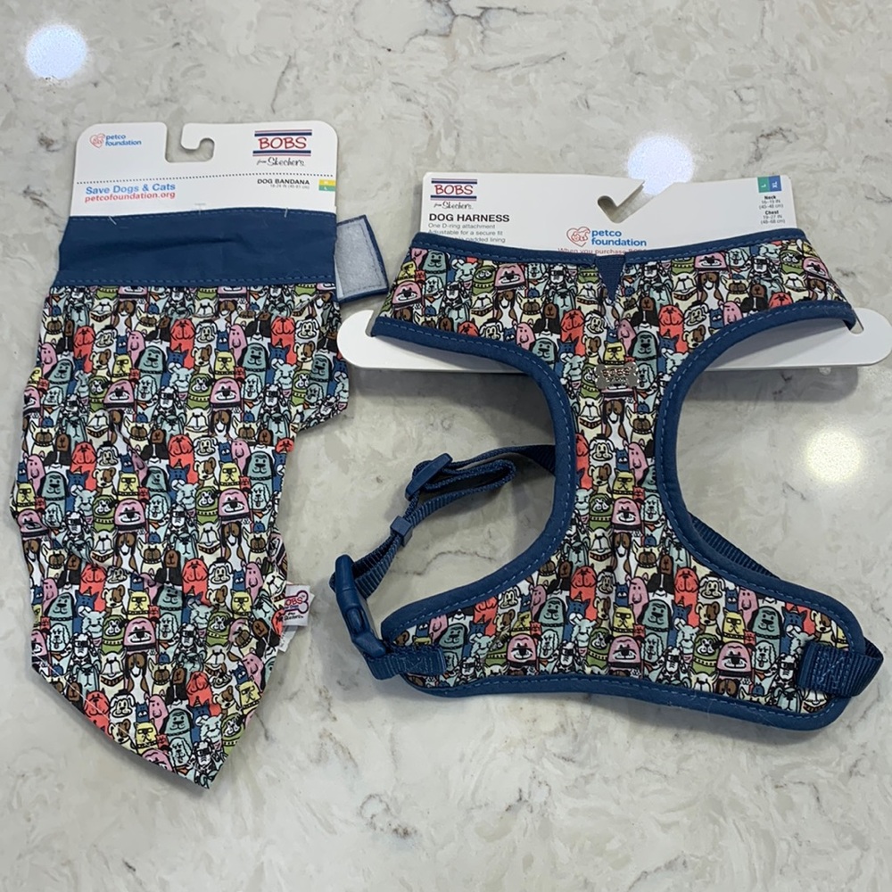 Bobs Skechers Doggie Crowd Harness Bandana NWT Sz Med/L, L/XL *BENEFITS ANIMALS*